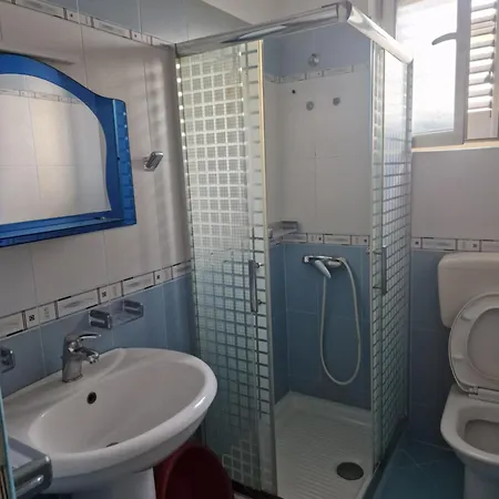 Apartamento Dritan Belulaj *