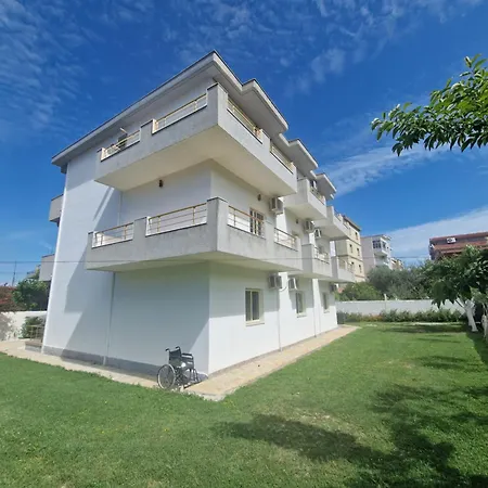 Apartamento Dritan Belulaj *