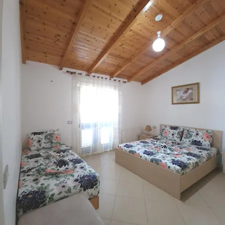 Apartamento Dritan Belulaj *
